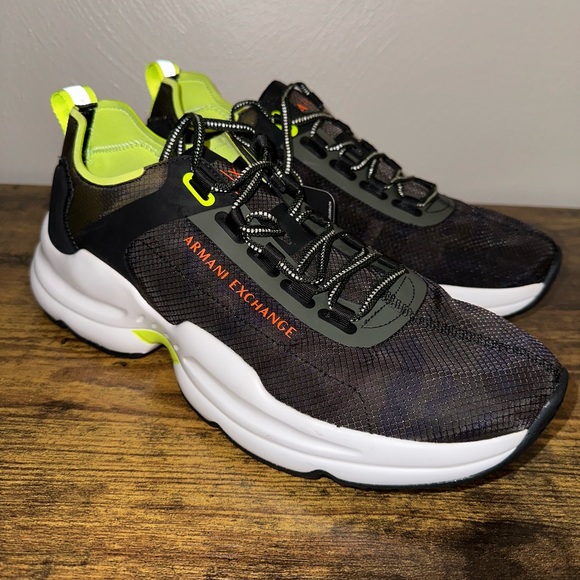 Armani Exchange Sneakers Size 9 - Picture 4 of 8